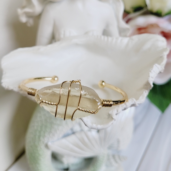 100% Citron Crystal Gemstone Bangle Bracelet Wire Wrapped Gold Tone Nwt - Picture 5 of 6